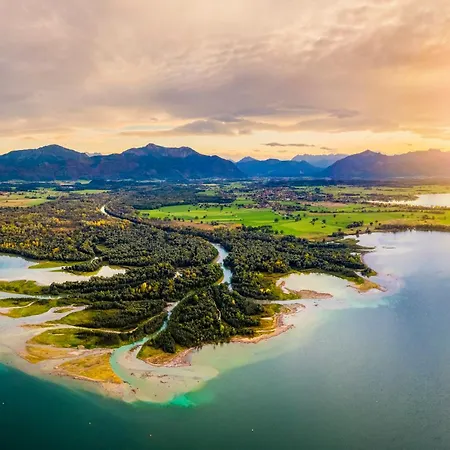 Mondscheinbauer Am Chiemsee * 우베르시